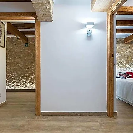 Hotel 977 3*