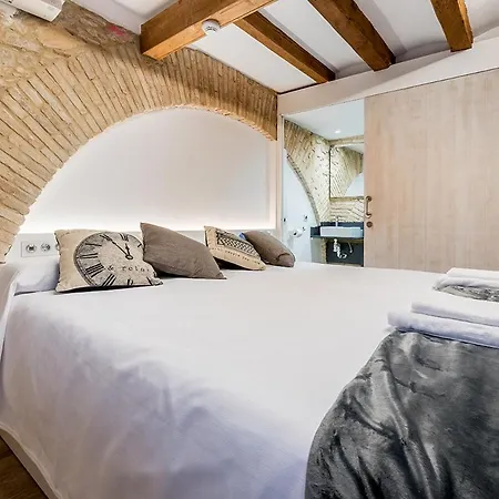 977 Hotel 3*
