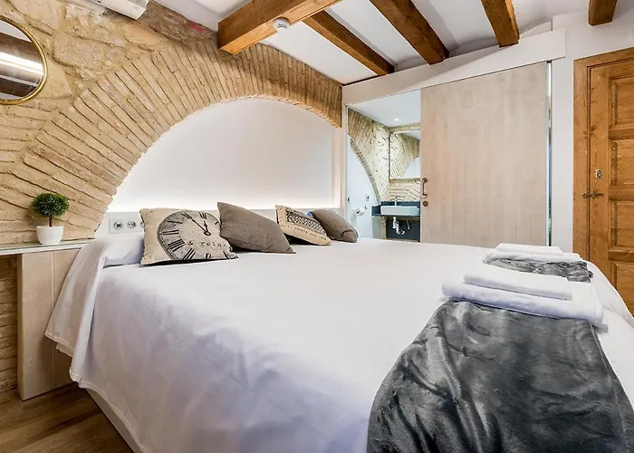 977 Hotel 3*
