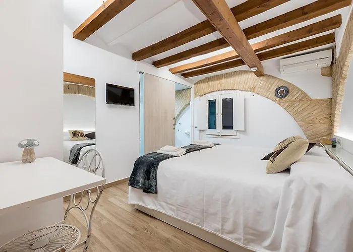 Hotel 977 3*